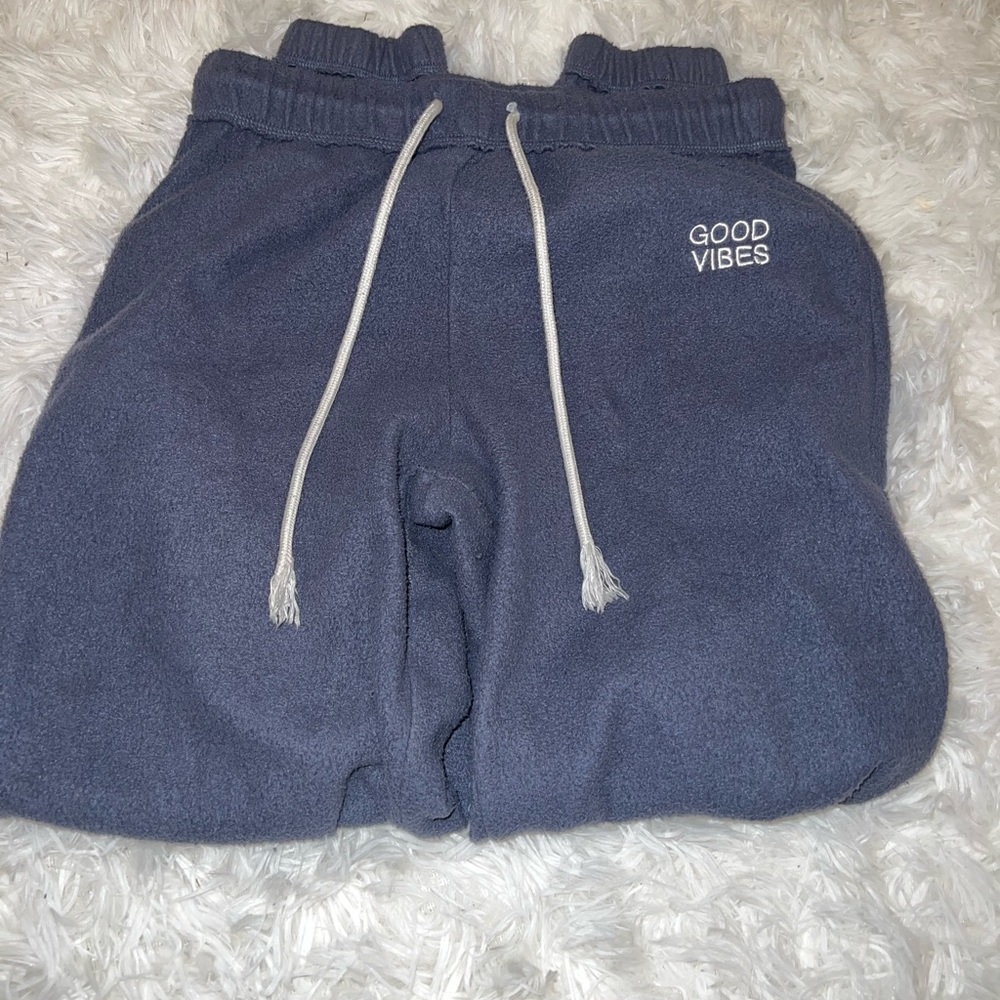 Blue, No Boundaries sweat pants. Size S (3-5)